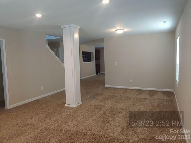 9827 Bayview Pw, Charlotte, NC 28216