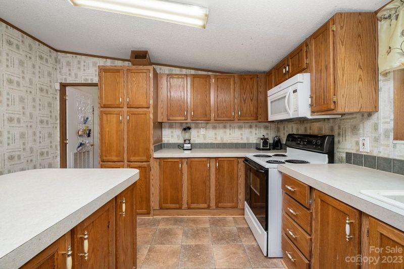 5451 Foxcroft Dr, Fort Lawn, SC 29714