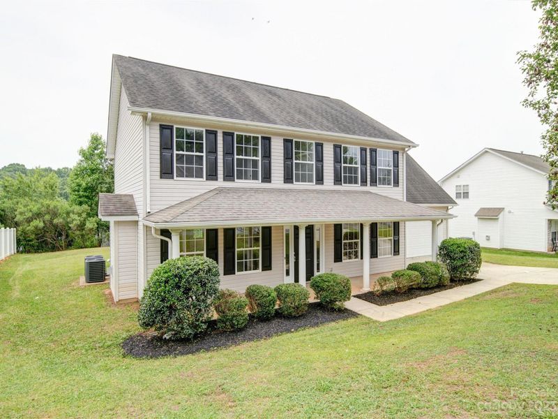2643 Stagbuck Dr, Gastonia, NC 28052