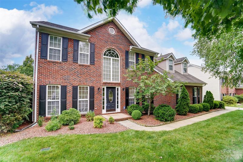 6105 Lowergate Dr, Waxhaw, NC 28173
