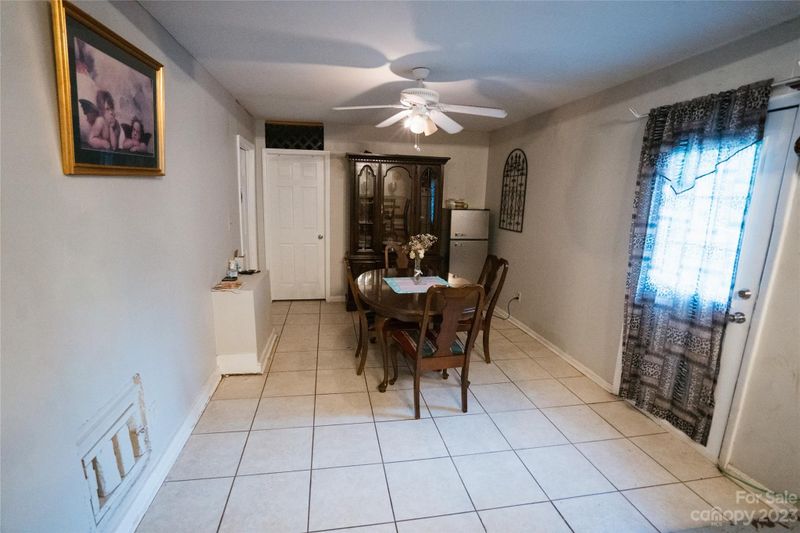 5930 Eastbrook Rd, Charlotte, NC 28215