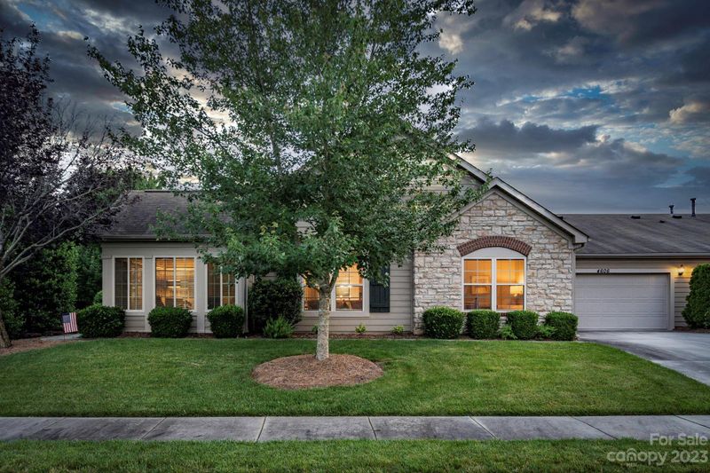 4606 Nashua Dr, Matthews, NC 28105