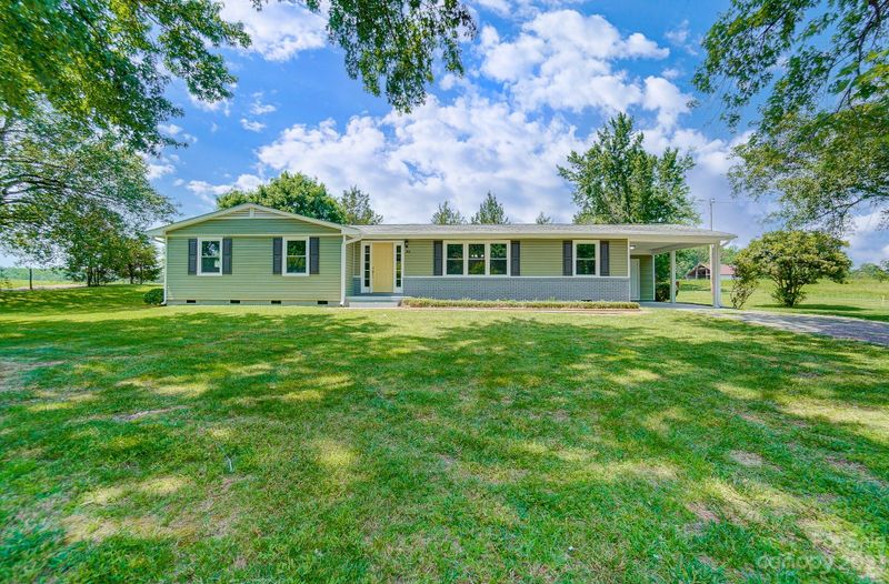 3102 Cloninger Rd, Dallas, NC 28034