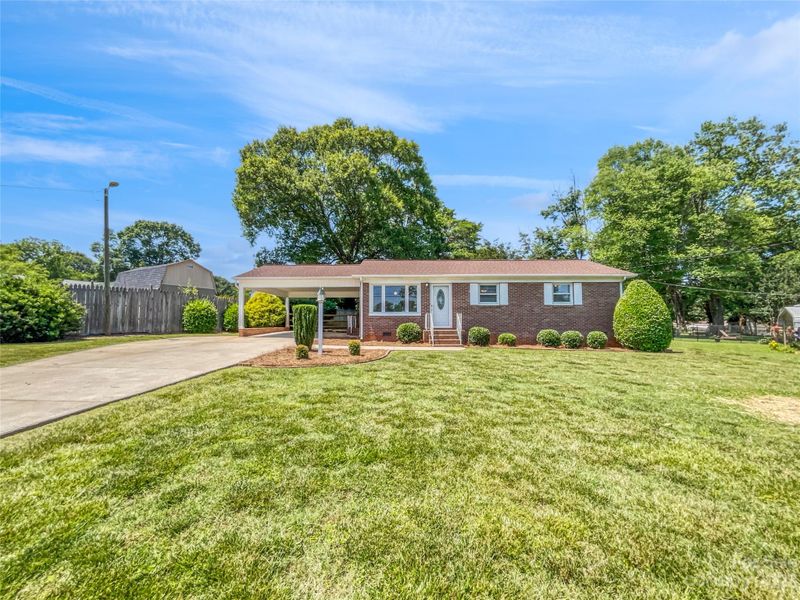 2202 Brookneal Dr, Gastonia, NC 28054