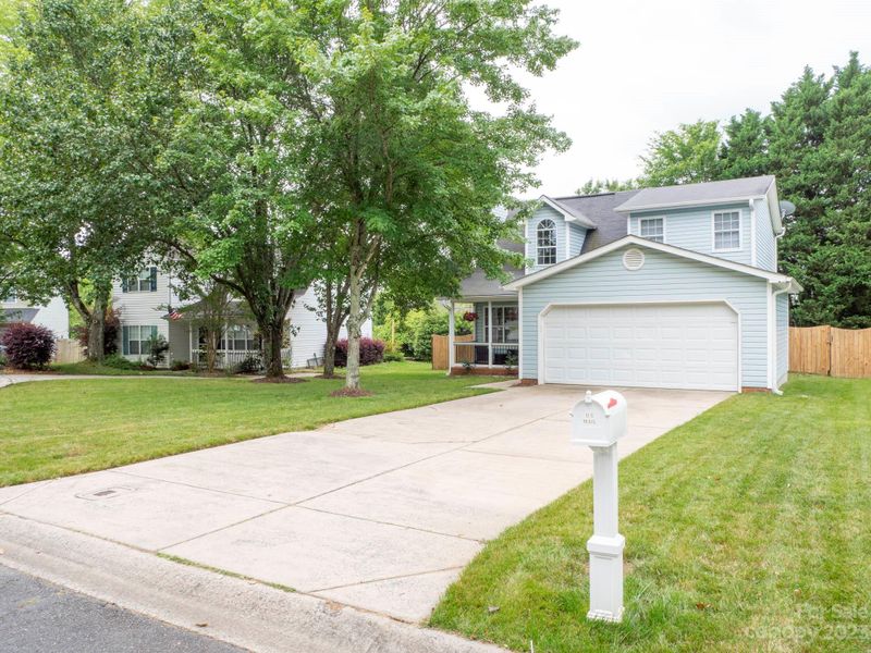 9620 Farmridge Ln, Matthews, NC 28105