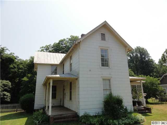 19718 Zion Ave, Cornelius, NC 28031