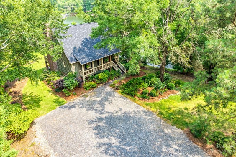 1231 Delmar Rd, York, SC 29745