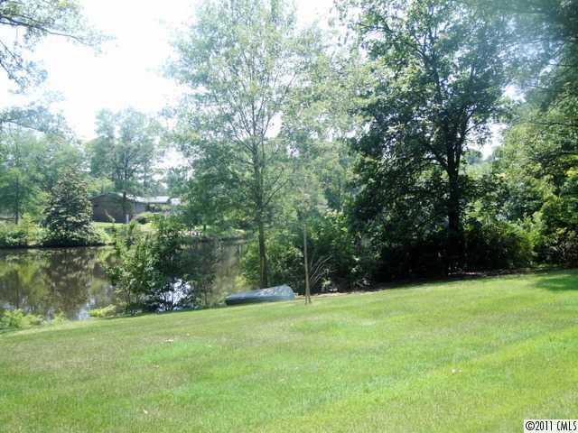 1147 Donnybrook Rd, Catawba, SC 29704