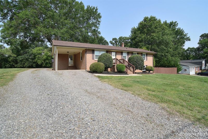 2109 Grandhaven Dr, Concord, NC 28027