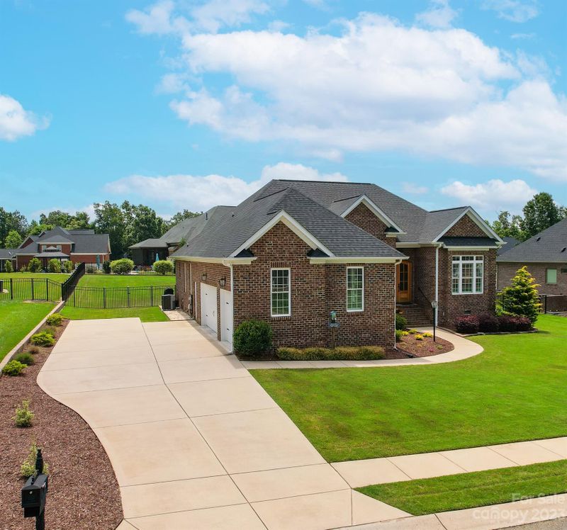 2204 Bessie Lee Ct, Stanley, NC 28164