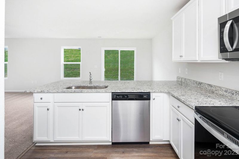 5120 Wolfridge Ave, Charlotte, NC 28214