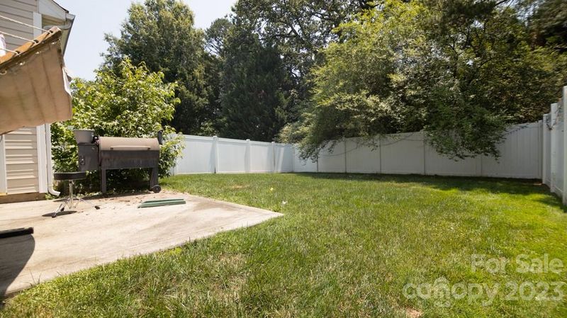 5028 Parkview Way, Matthews, NC 28104