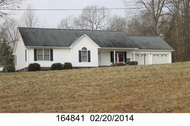 1131 Hardin Rd, Dallas, NC 28034