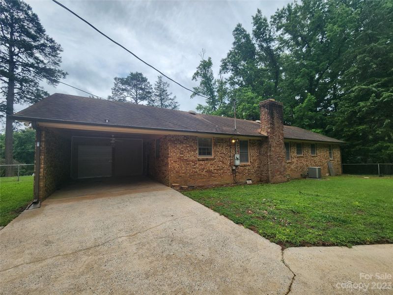 128 Devine St, Stanley, NC 28164