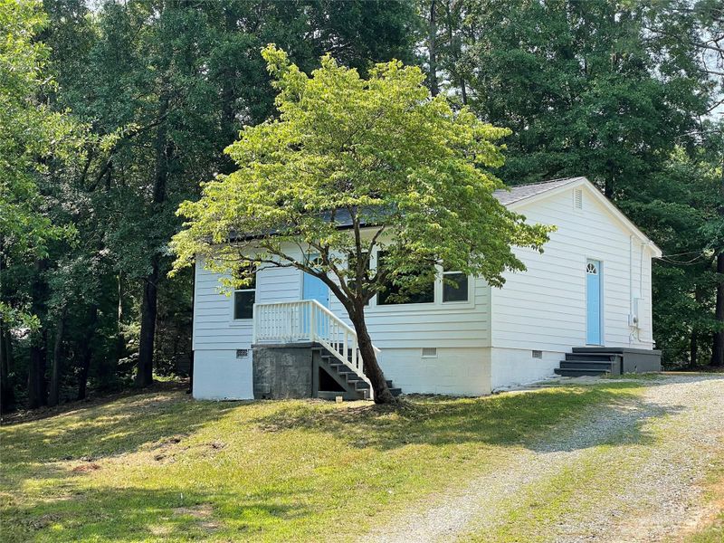 519 E Carpenter St, Dallas, NC 28034