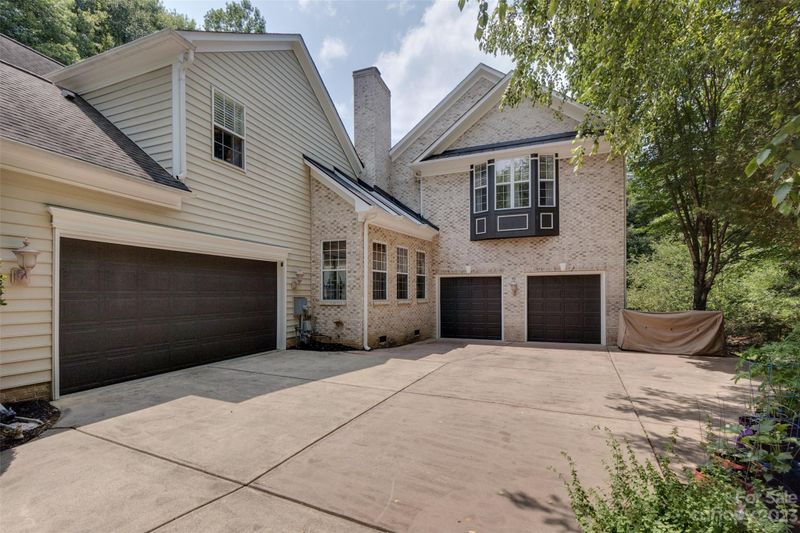 15824 Riverdowns Ct, Charlotte, NC 28278