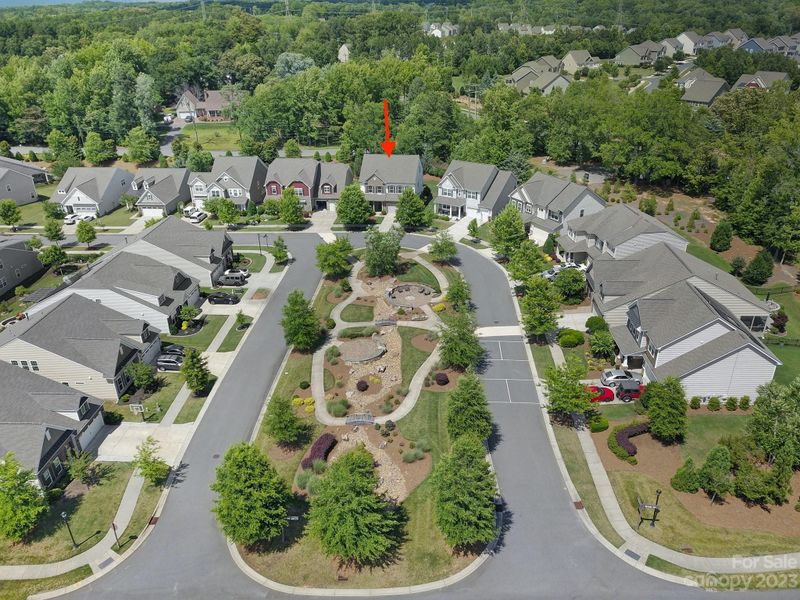 628 Mackenzie Falls Dr, Fort Mill, SC 29715