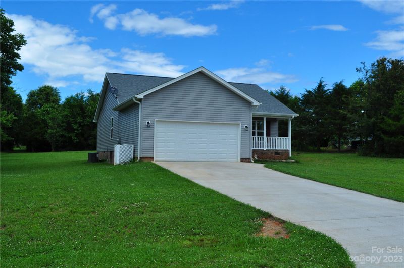 150 Cora Ln, Olin, NC 28660