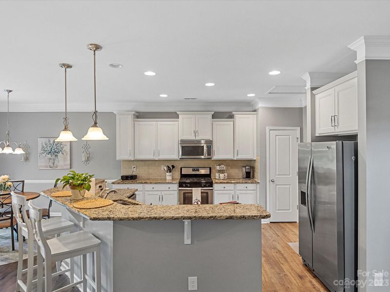 437 Augustus Ln, Mount Holly, NC 28120