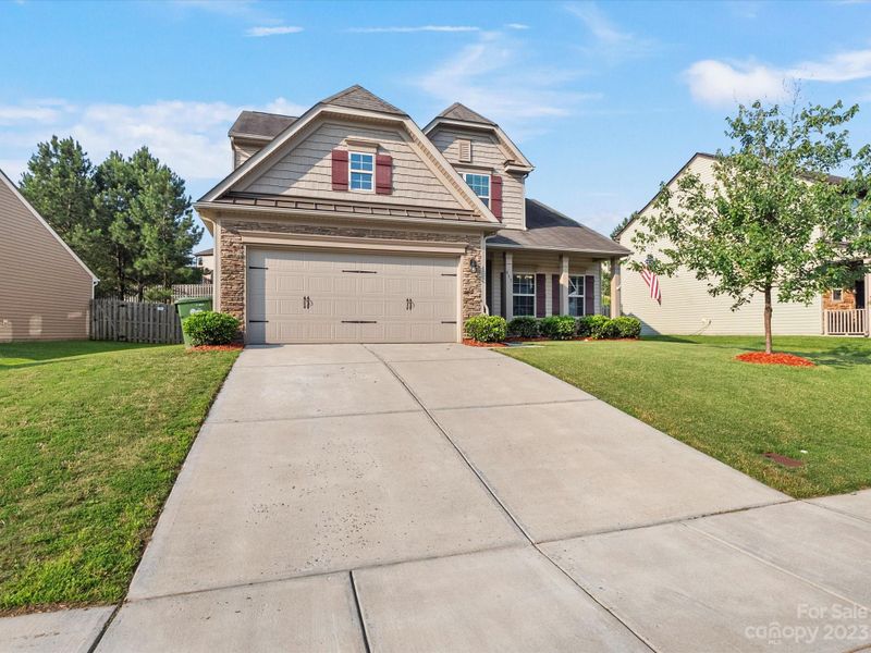 437 Augustus Ln, Mount Holly, NC 28120