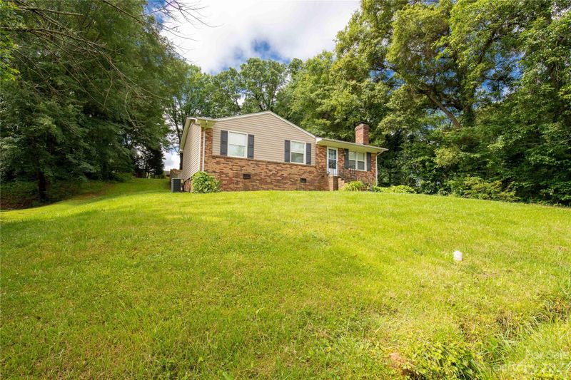 122 Willow St, Stanley, NC 28164