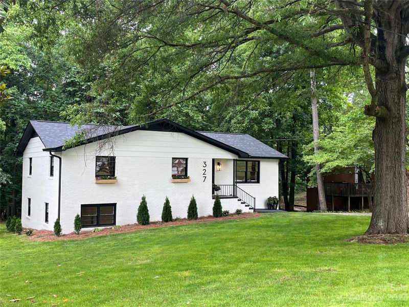 327 Esther Cir, Kannapolis, NC 28083