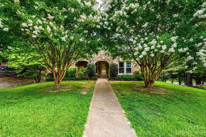 839 10th Ave NE, Hickory, NC 28601