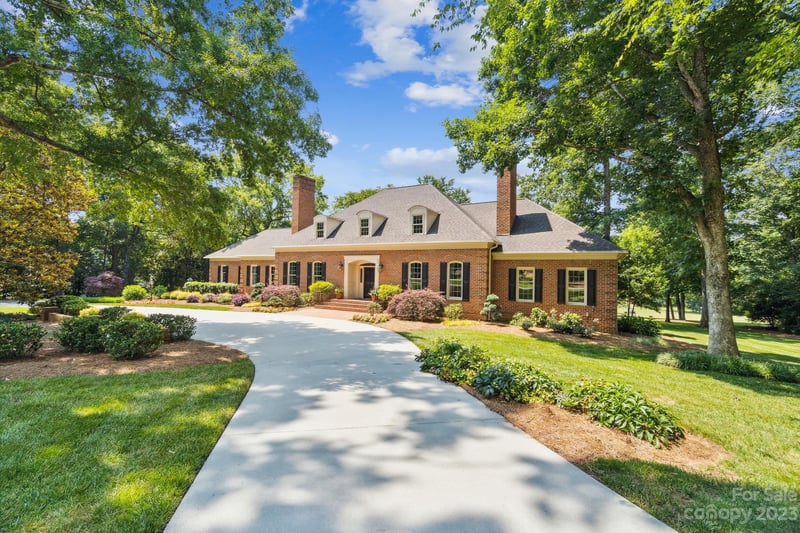 332 Deauville Rd, Statesville, NC 28625