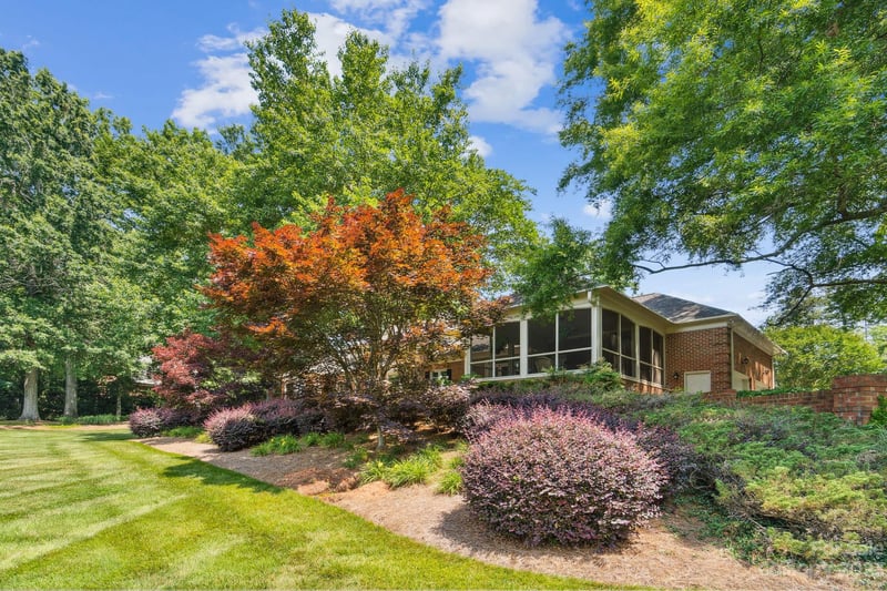 332 Deauville Rd, Statesville, NC 28625