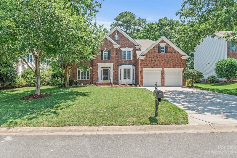 10332 Gunnison Ln, Charlotte, NC 28277