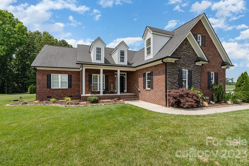 1906 Scuffle Hill Dr, Monroe, NC 28110