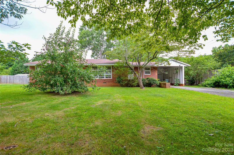 517 Ruby Ln, Gastonia, NC 28054