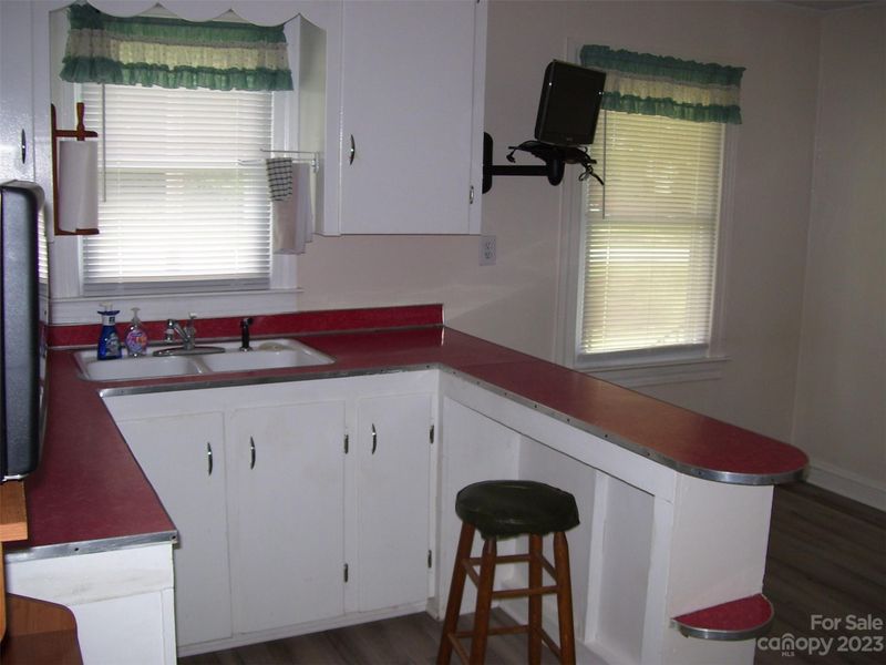 519 Plymouth St, Kannapolis, NC 28083