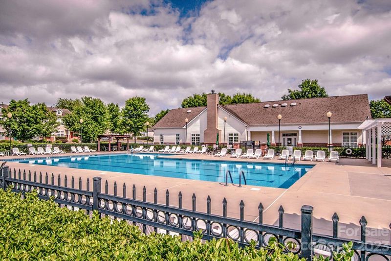 9019 Mcdowell Creek Ct, Cornelius, NC 28031