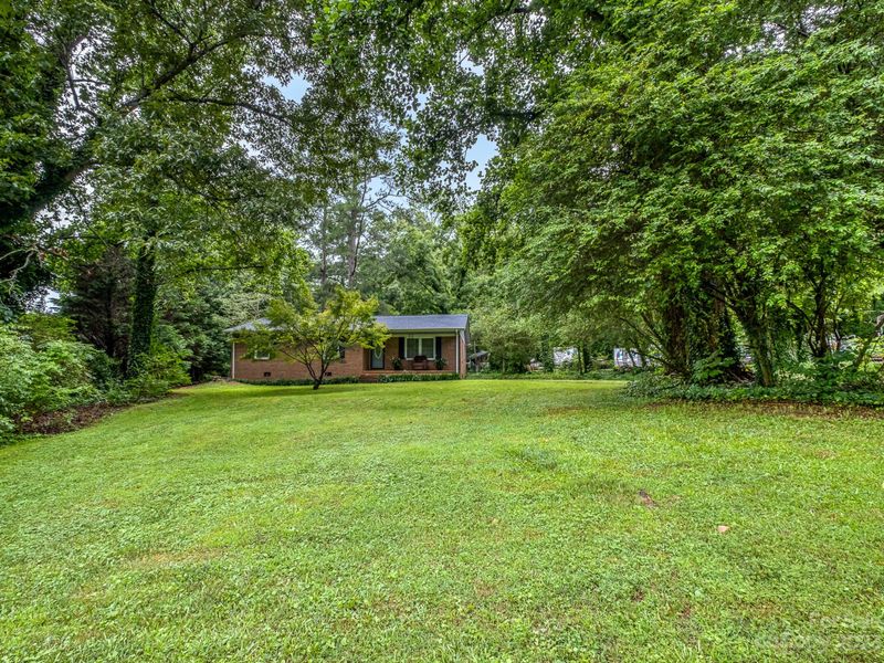 648 Blacksnake Rd, Stanley, NC 28164