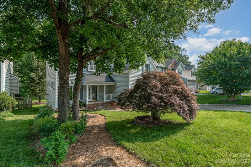 6427 Harburn Forest Dr, Charlotte, NC 28269