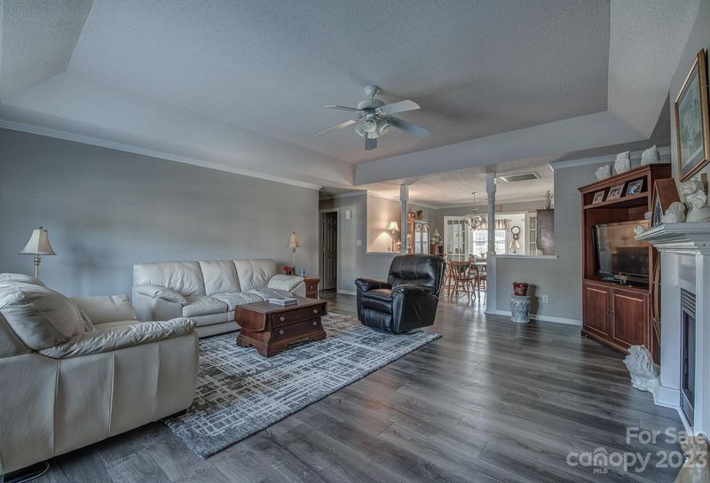 2304 Moorsman Ct, Gastonia, NC 28054