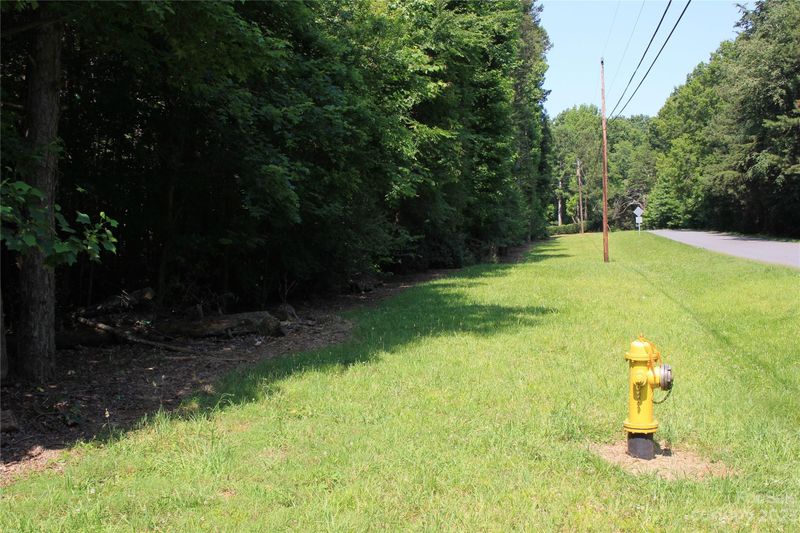 NA Hickory Dr, Charlotte, NC 28215
