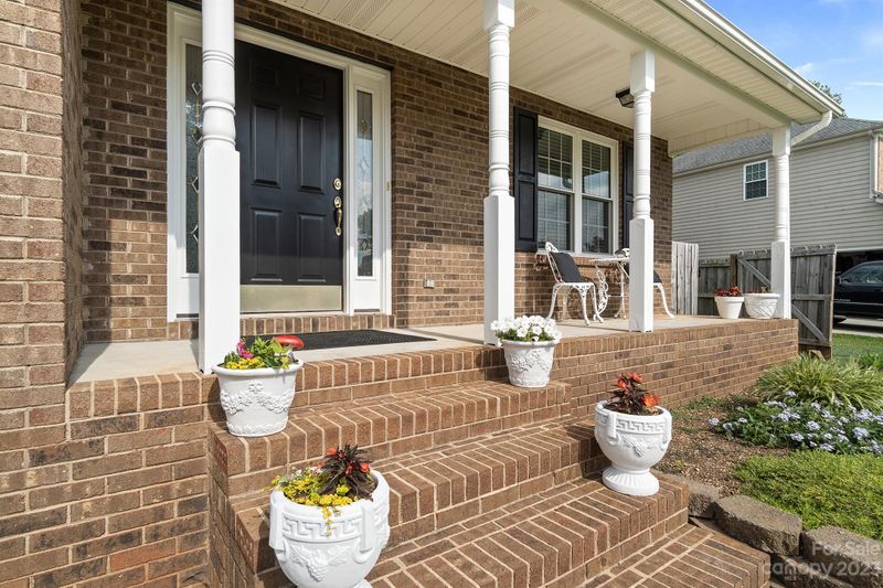 189 Shoreline Loop, Mooresville, NC 28117