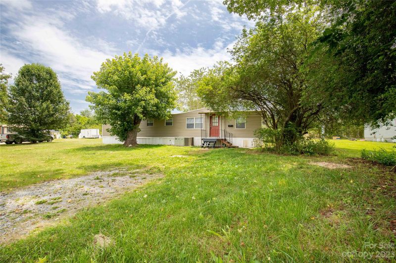 412 Sumter St, Clover, SC 29710