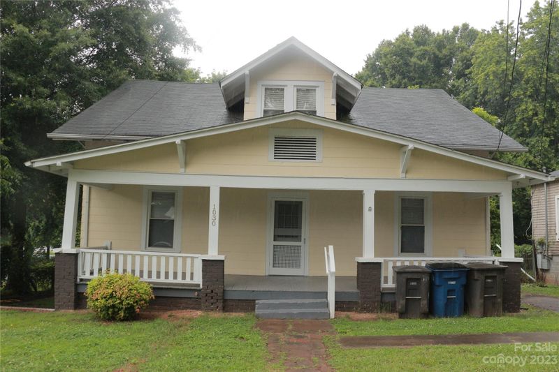 1030 5th St, Statesville, NC 28677