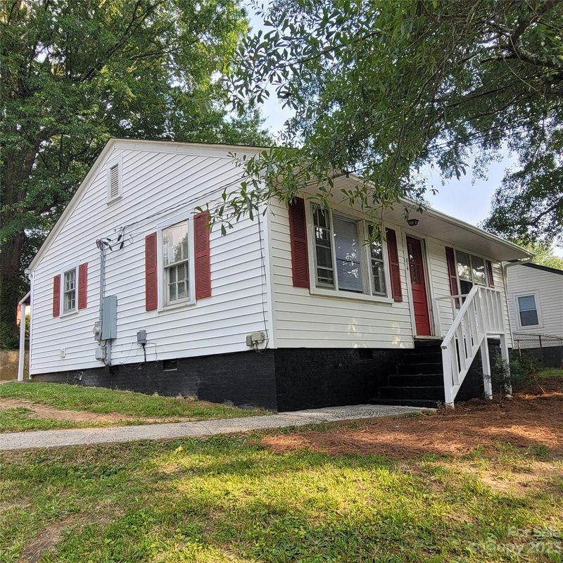 814 Weldon St S, Gastonia, NC 28052