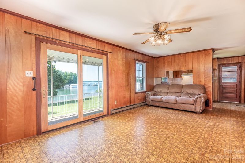 8511 Sylvan Dr, Terrell, NC 28682