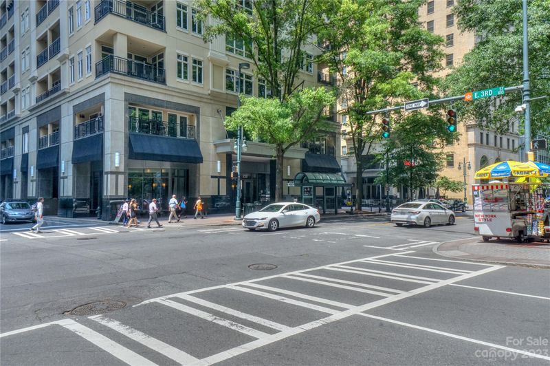 230 S Tryon St #802, Charlotte, NC 28202