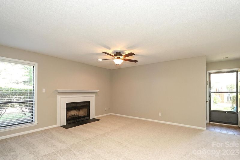 8005 Greenside Ct, Charlotte, NC 28277
