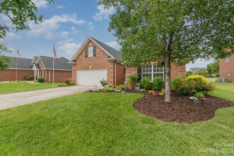 12643 Hill Pine Rd, Midland, NC 28107