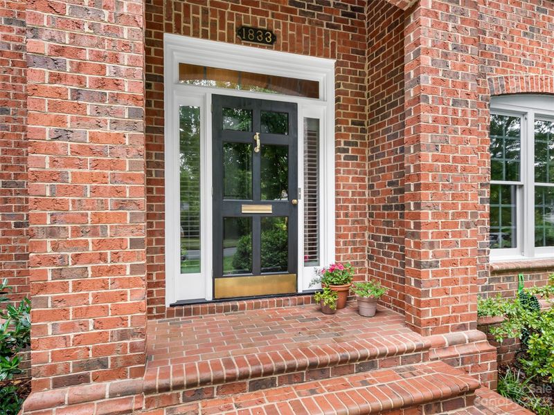 1833 Sterling Rd, Charlotte, NC 28209