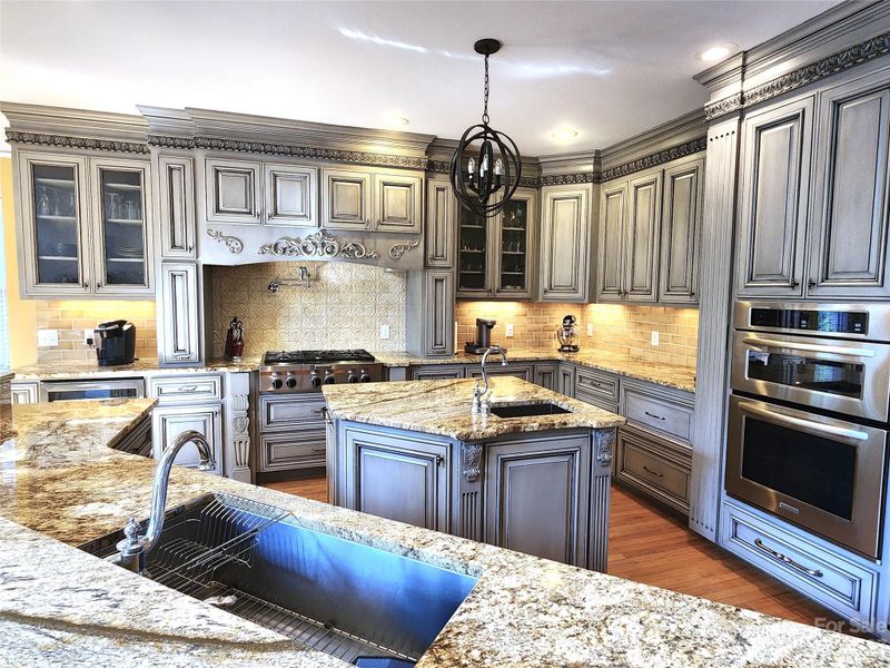 569 Keystone Ct NW, Concord, NC 28027