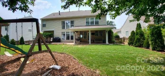 3926 Manor House Dr, Charlotte, NC 28270