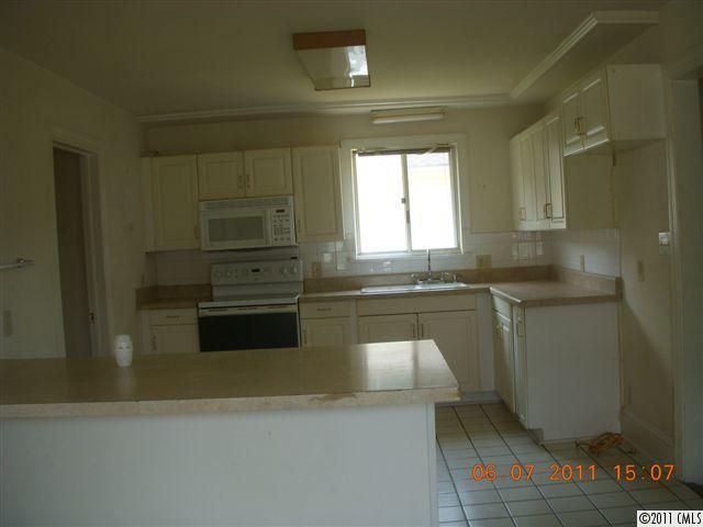 3608 Johnston Oehler Rd, Charlotte, NC 28269